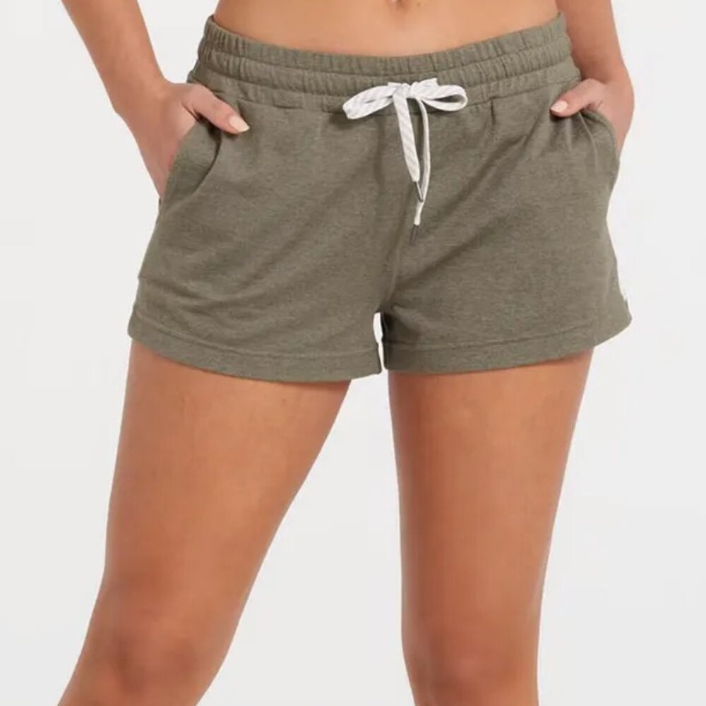 Vuori Halo Performance DreamKnit Shorts, Light Oregano Heather, Large